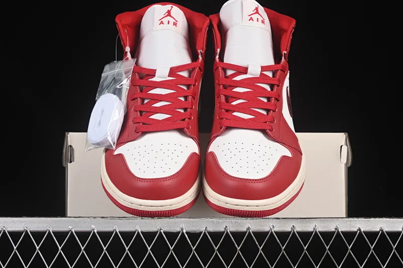 All categories Air Jordan Jordan series basketball shoes Air Jordan 1 Mid Air Jordan 1 Mid AJ1 Joe 1 China Red Mid-top cultural and casual sneakers HJ9337-106